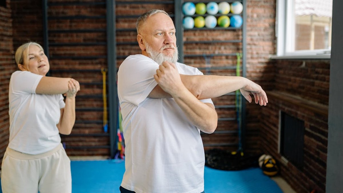 Stretching Routines for Desk Workers: Counteract Sitting All Day